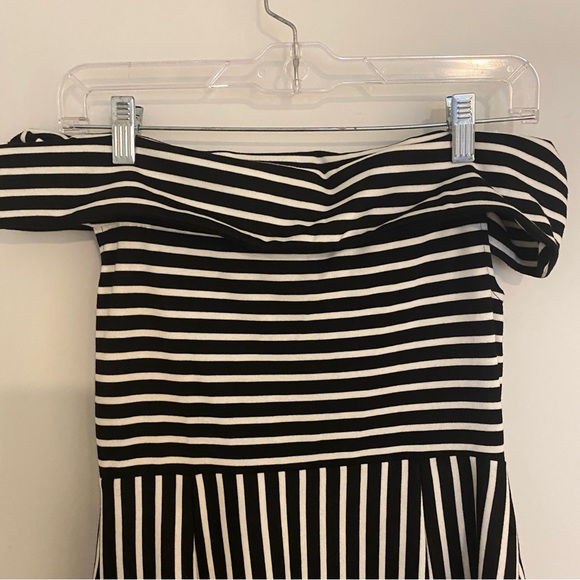 banana republic black and white off the shoulder midi length dress - Picture 5 of 6
